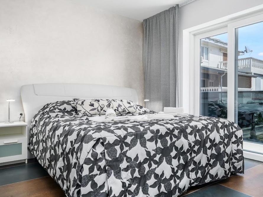 Luxury Apartments-La Dino Maky Vodice Zimmer foto